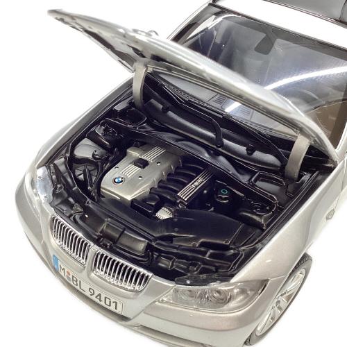 ダイキャストカー 1/18 BMW 330i touring sammlermodell｜トレファクONLINE
