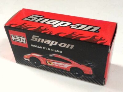 TOMICA Snap-on NISSAN SKYLINE GT-R NISMO GT3 R35 RACING 1/64 TOMY