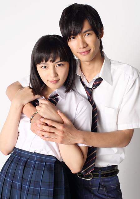 好きっていいなよ。」川口春奈＆福士蒼汰のキスシーンがチラシに