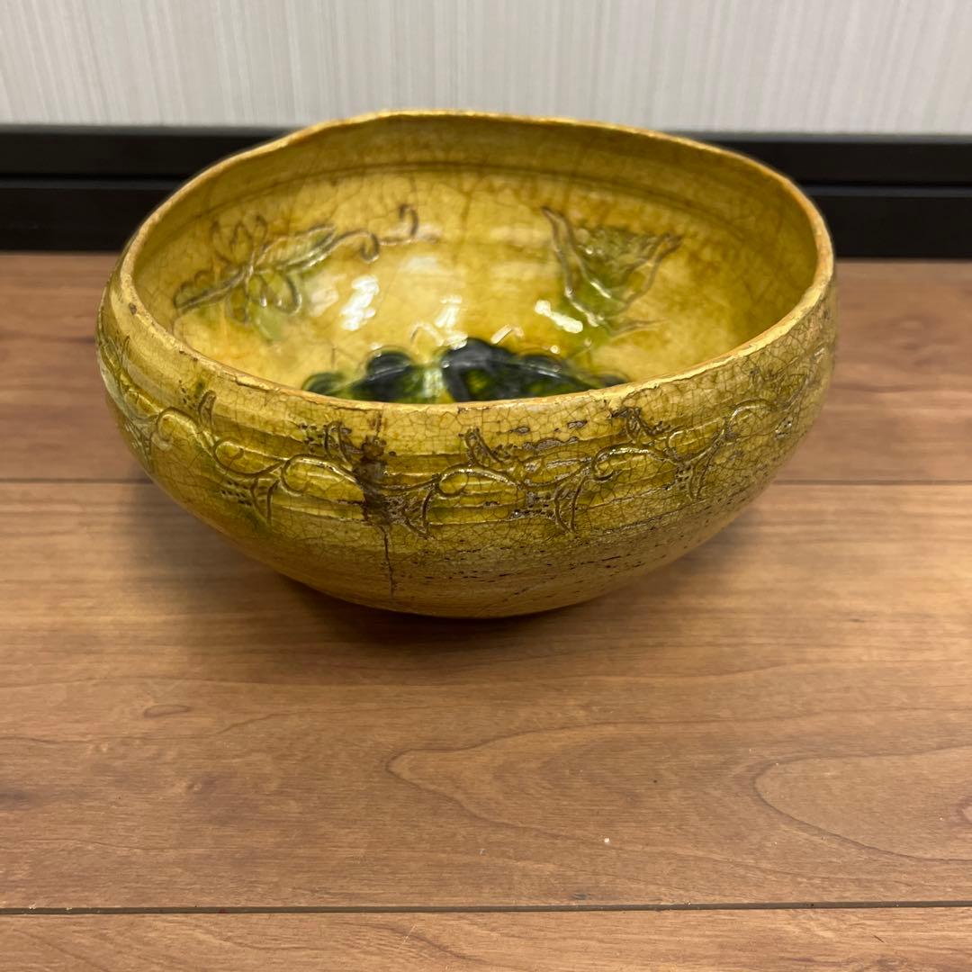 花模様の茶碗 緑色内側 - メルカリ