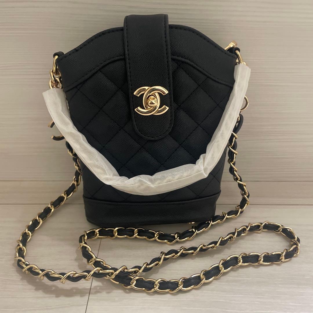 CHANEL ノベルティショルダーバッグ CHANEL ノベルティ ミニショルダーバッグ 箱付き｜Yahoo!フリマ（旧