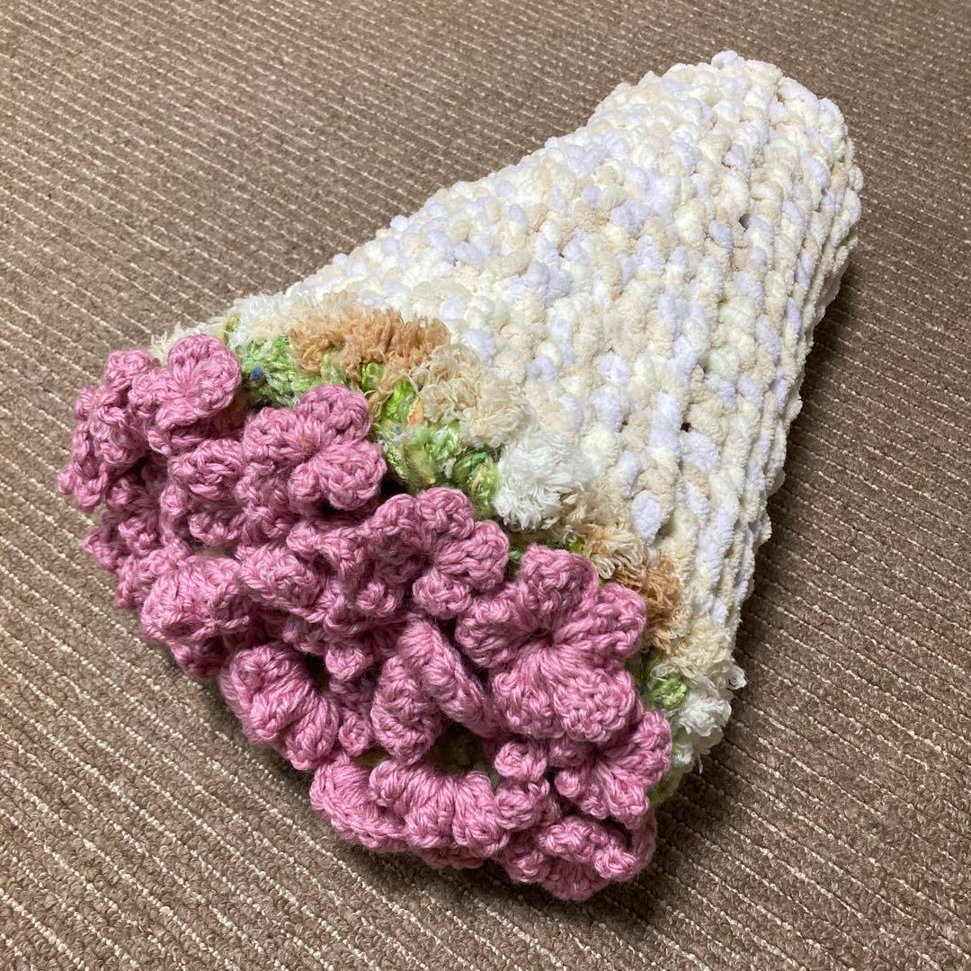 花束になるポンチョ｜おうち時間に｜ネモフィラモチーフ 手編み一点物