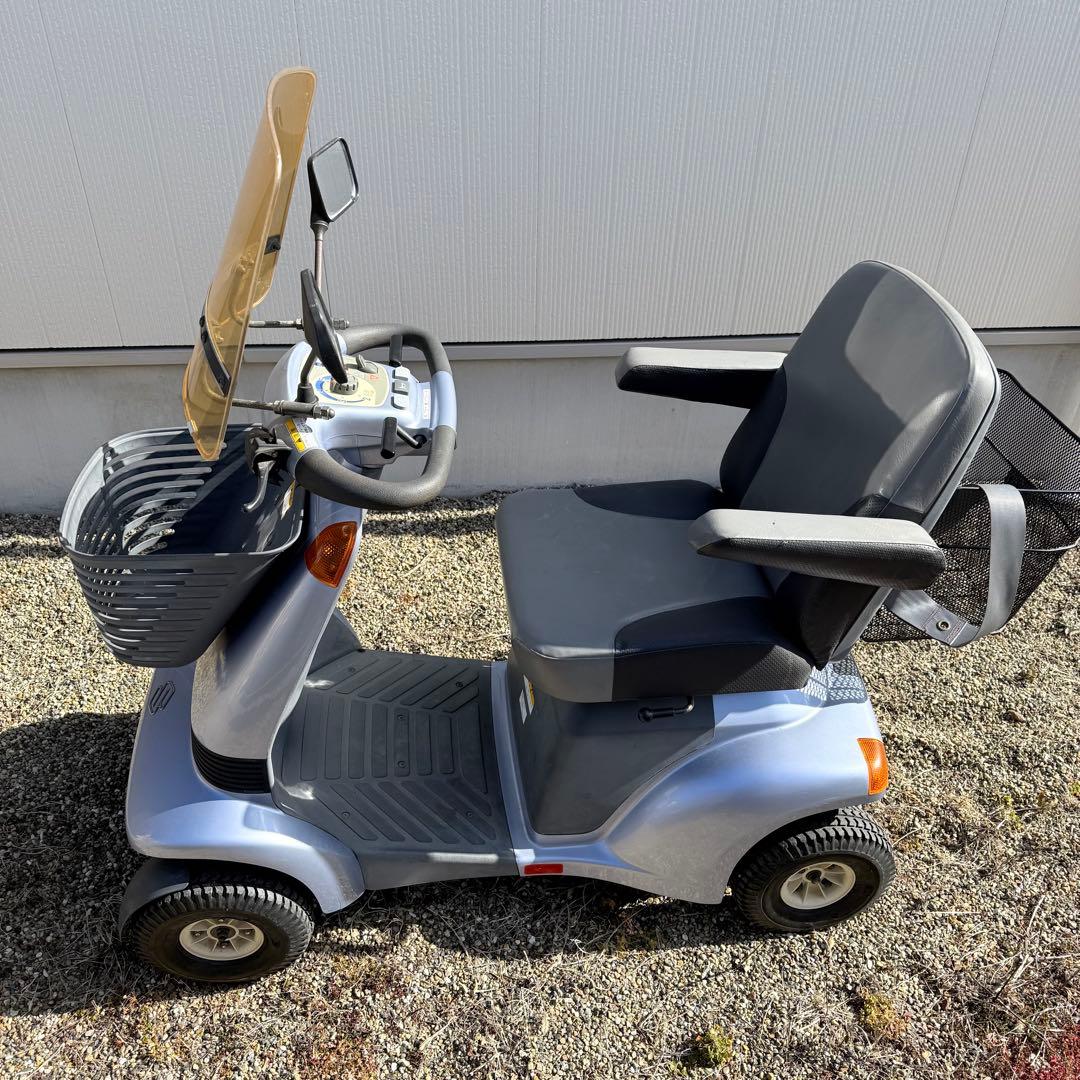 動作品 電動車いす スズキ セニアカー シニアカー 4輪 電動車 愛知引き取り可 スズキ セニアカー ET4F（旧型モデル） 中古車 【1年保証】 バッテリー