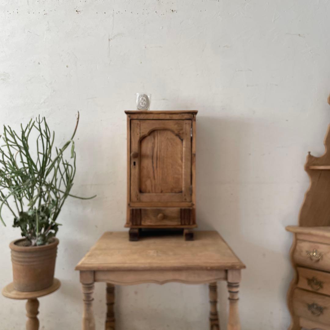 ビンテージ スモールキャビネット 剥離 フランスアンティーク 剥離キャビネット ｜Antiques Knock