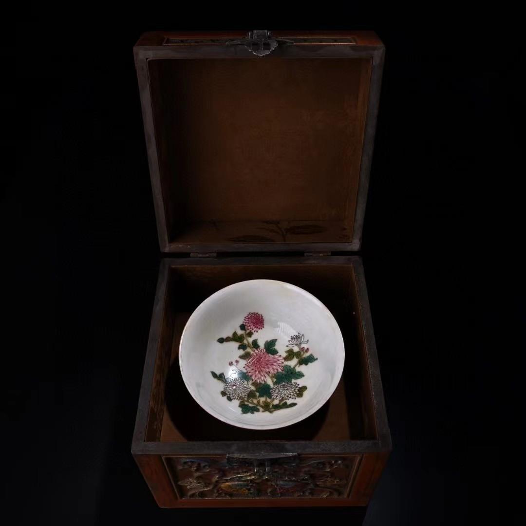 中国古美術・珍蔵粉彩・胭脂紅釉の碗・陶磁器・置物・純手描き・彩絵箱付き・茶道具 五代 三浦竹泉(作) 赤絵花鳥文水指 共箱 誂え塗蓋付 | 古美術ささき