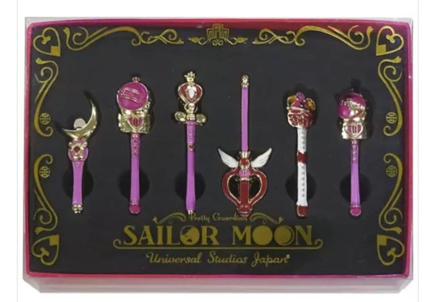 USJ 25周年記念 美少女戦士セーラームーン 歴代ロッド ピンバッジ