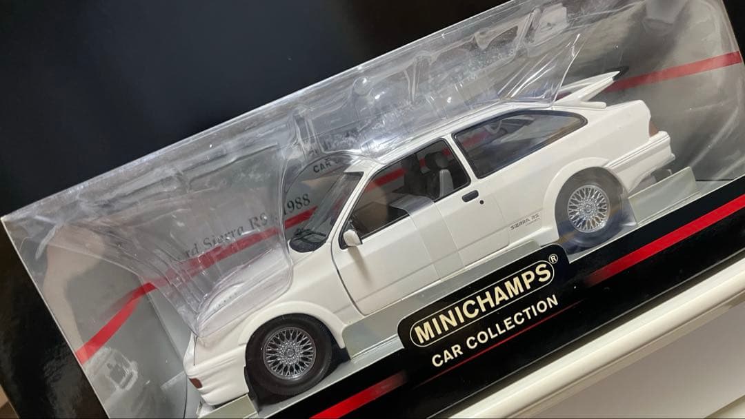 ミニチャンプス1/18 Ford Sierra RS 1988フォード・シエラ Amazon.co.jp: ミニチャンプス 118 フォードシエラ RS500 DTM 1988