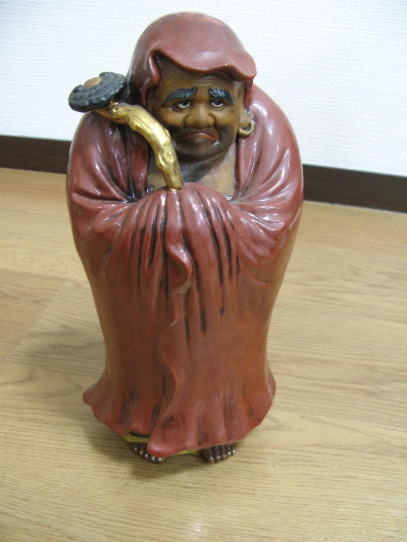 中古 九谷 焼 達磨 大師 立像 高さ約32 金彩 陶磁器 達磨祖師 菩提達磨 ⭕333 九谷焼 達磨大師 仏像 高27cm 明治時代/禅宗 中国 - メルカリ