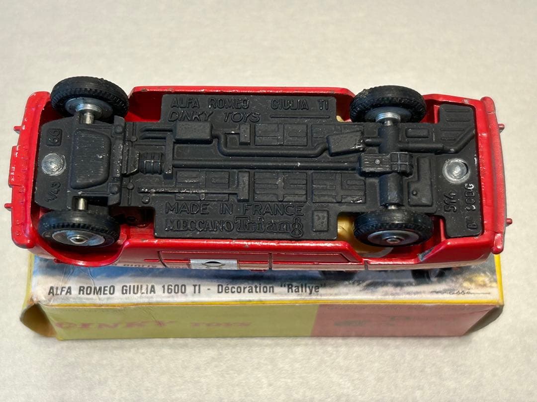 Dinky Toys ディンキー アルファロメオ ジュリア1600 当時物 - メルカリ
