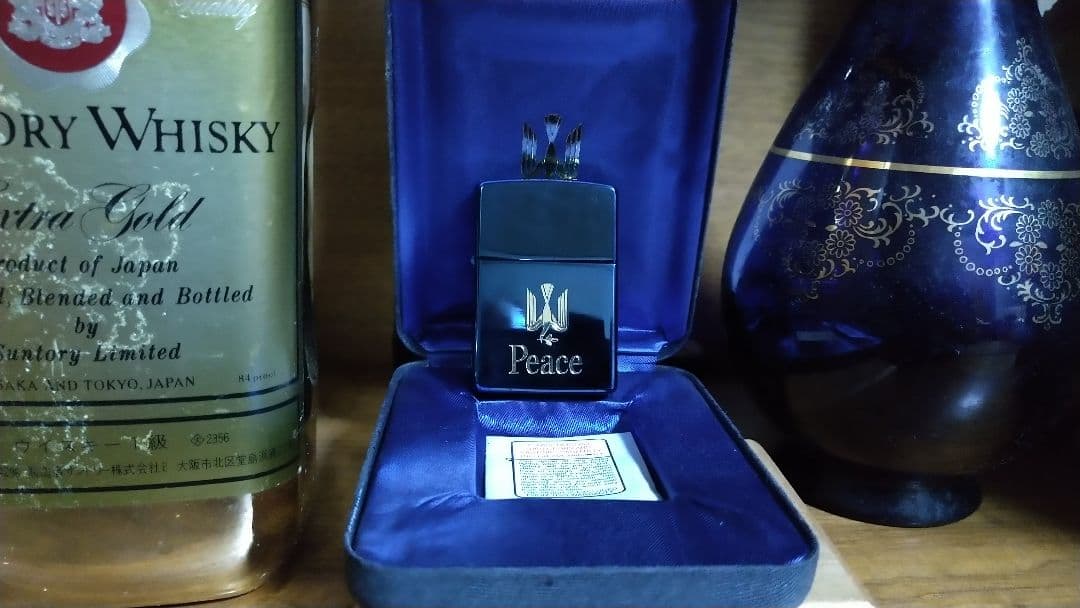 94年製造(X)　イニシャル T.T入り　Peace ZIPPO ライター Zippo ジッポー イニシャル T ネームオブラブ ブラック Name of Love