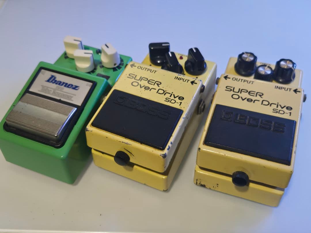 BOSS SD-1 / Ibanez TS-9　セット Ibanez TS9 Tube Screamer vs Boss SD-1 Super Overdrive - Battle of