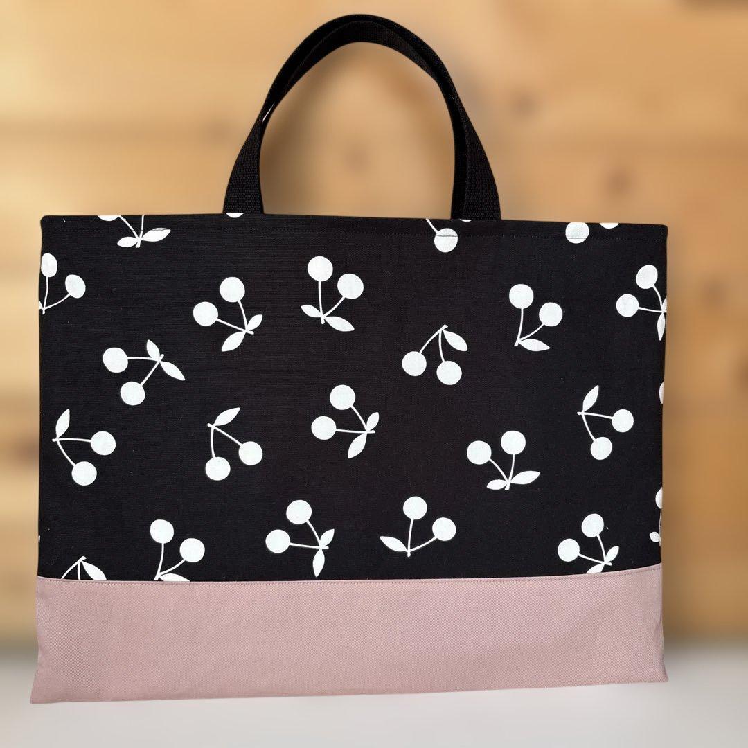 チェリー柄 レッスンバッグ 手提げ袋 #30 レッスンバッグ さくらんぼ 刺繍 ネイビー リバティ チェリー 女の子