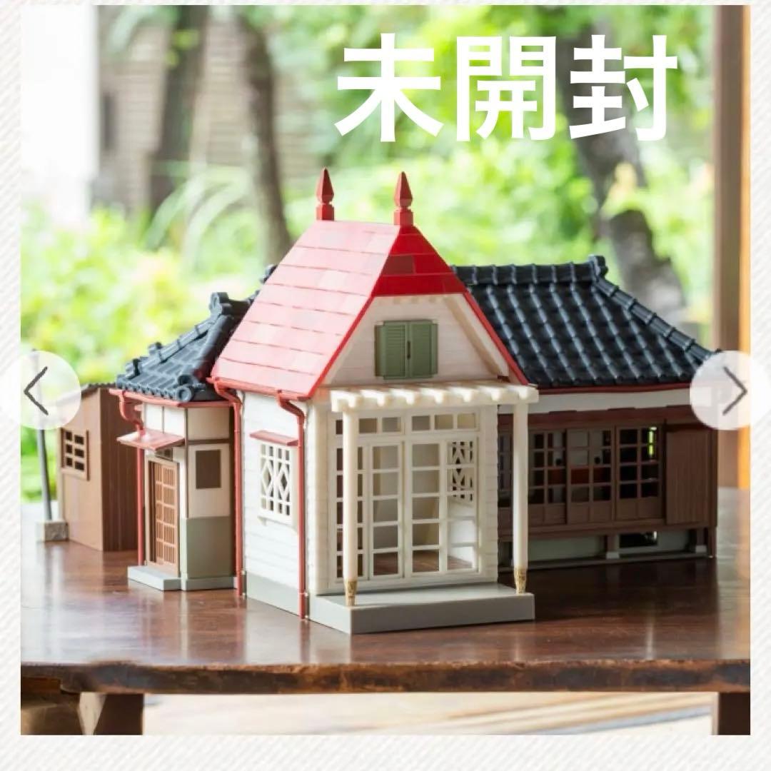 となりのトトロ みんなの草壁家　ジブリ　どんぐり共和国 となりのトトロ」草壁家のミニチュアハウス、グラグラ動く柱など仕かけ