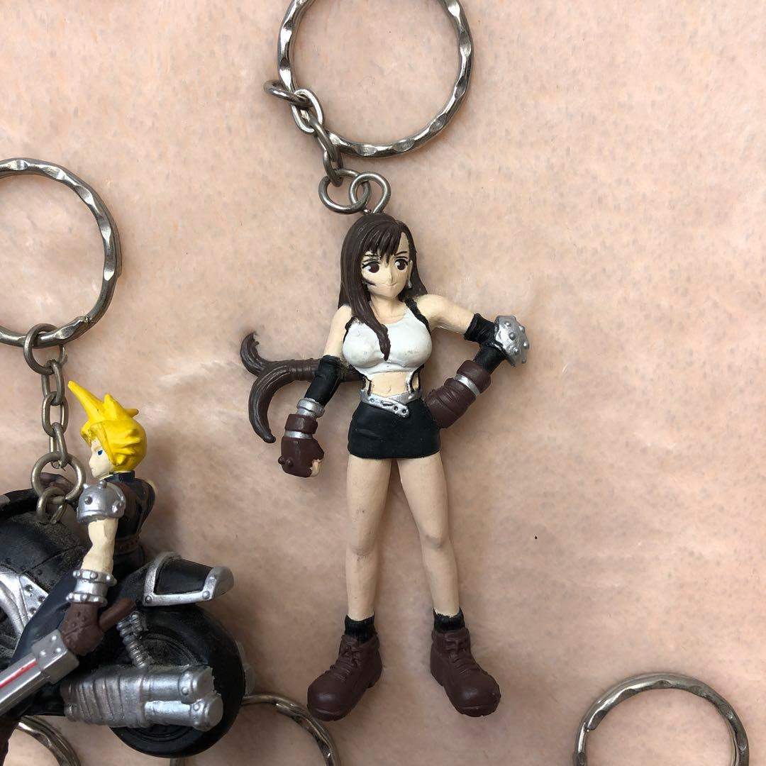 バンプレスト FF7 ファイナルファンタジー7 フィギュア キーホルダー