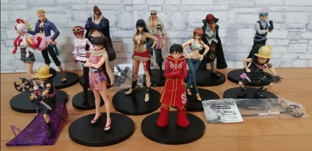 ワンピース フィギュア まとめ売り 26点セット ワンピース フィギュア 26種類セット まとめ売り - メルカリ