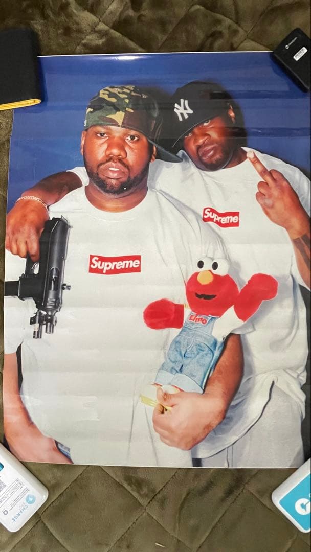 激レア 2005 Supreme Ghostface Raekwon ポスター Supreme Wu” Acrylic on canvas Last couple of commissions to round
