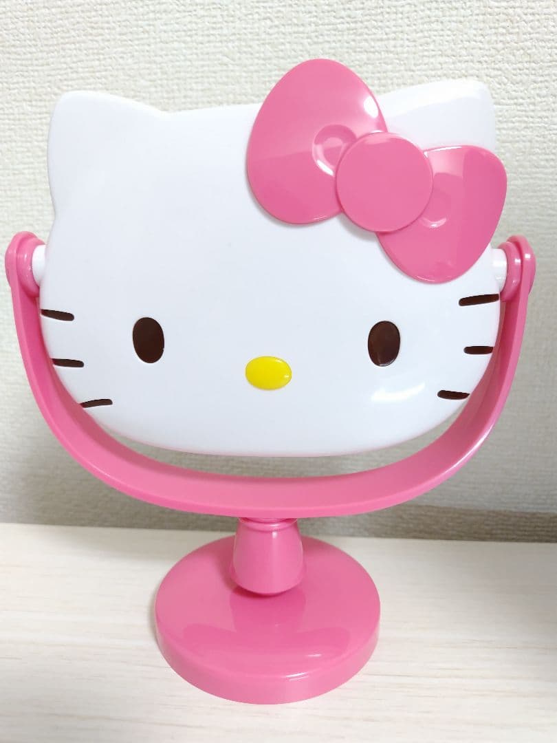 希少！ 新品！ サンリオ当たりくじ ハローキティ スタンドミラー