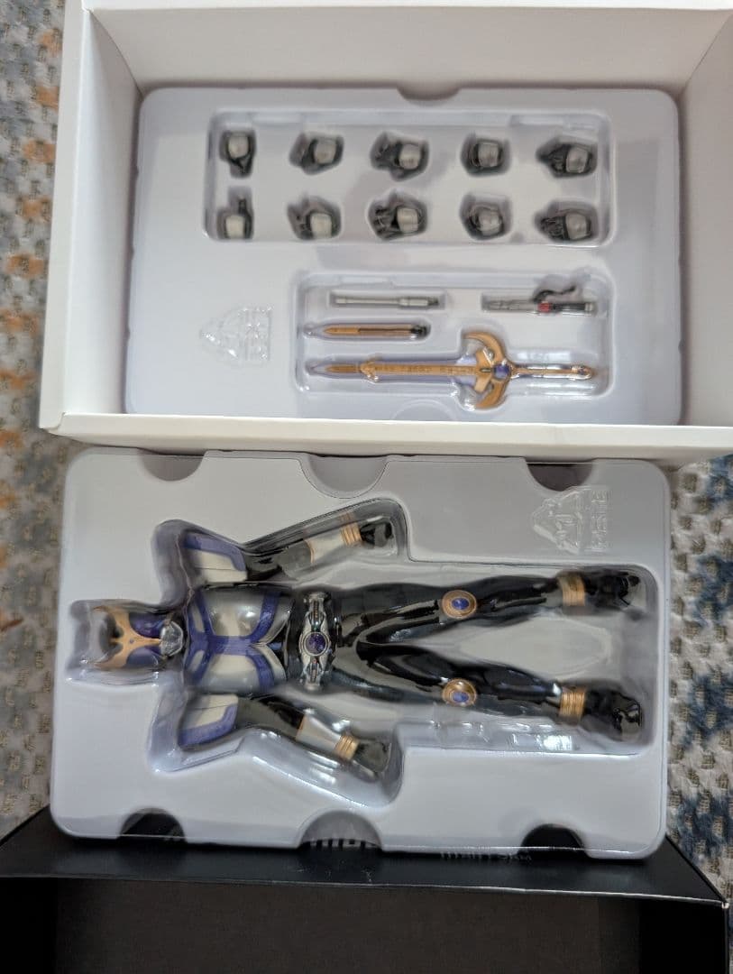 S.H.Figuarts 真骨彫 仮面ライダークウガ タイタンフォーム