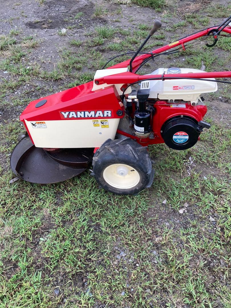 牧草モア　ヤンマーYRM821 草刈り ヤンマー牧草モア YRM821-植村農機産業