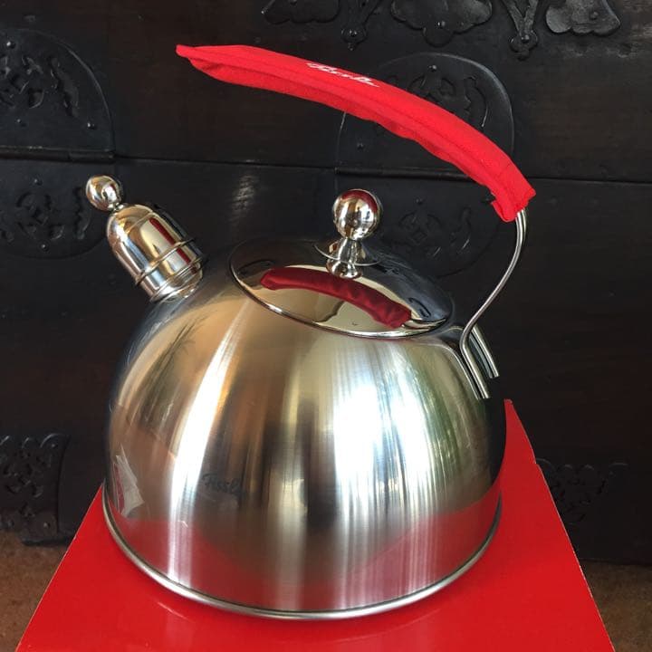 FISSLER フィスラー ステンレス製ケトル、箱入り新品未使用品 - メルカリ
