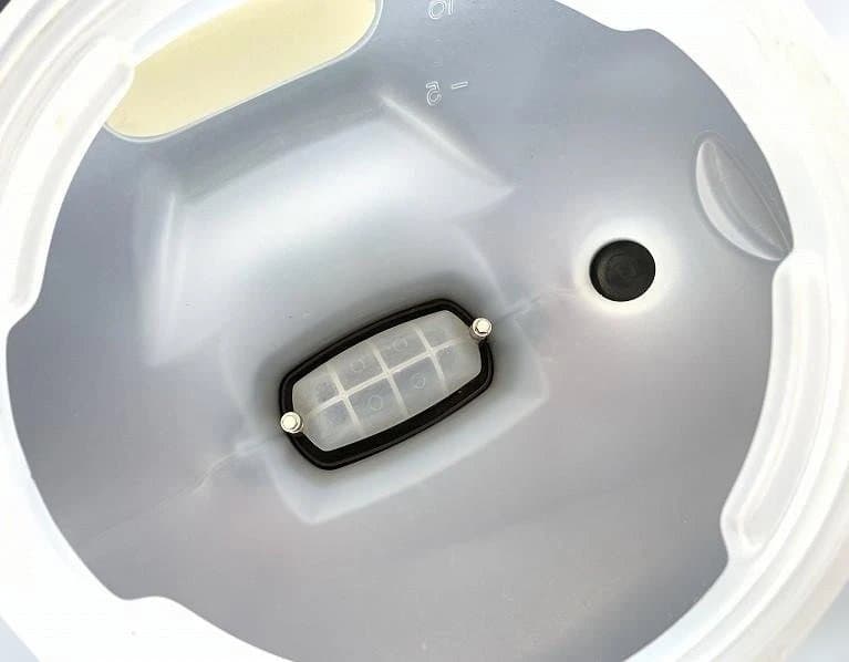 丸山 背負式動力散布機 GKD6001-26 背負式動力噴霧器 1キロ剤対応