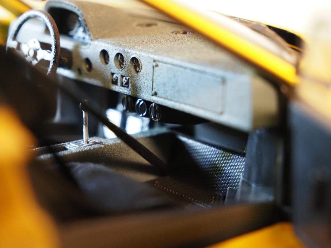 AUTOart 1/18 Ferrari F40イエロー旧ダイキャスト開閉モデル - メルカリ