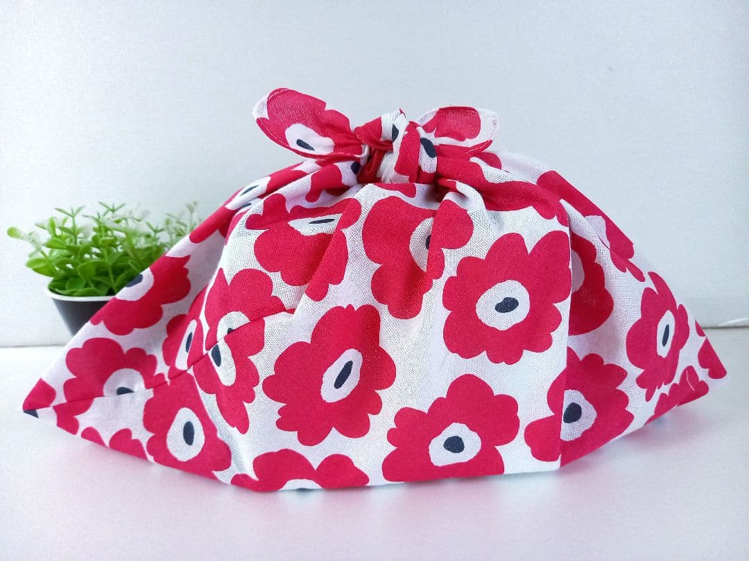 あずま袋◆手拭い◆エコバック◆コンビニバック◆ハンドメイド【北欧花柄・赤ピンク】 手ぬぐいで作る、超簡単！あずま袋（エコバックとしてオススメです
