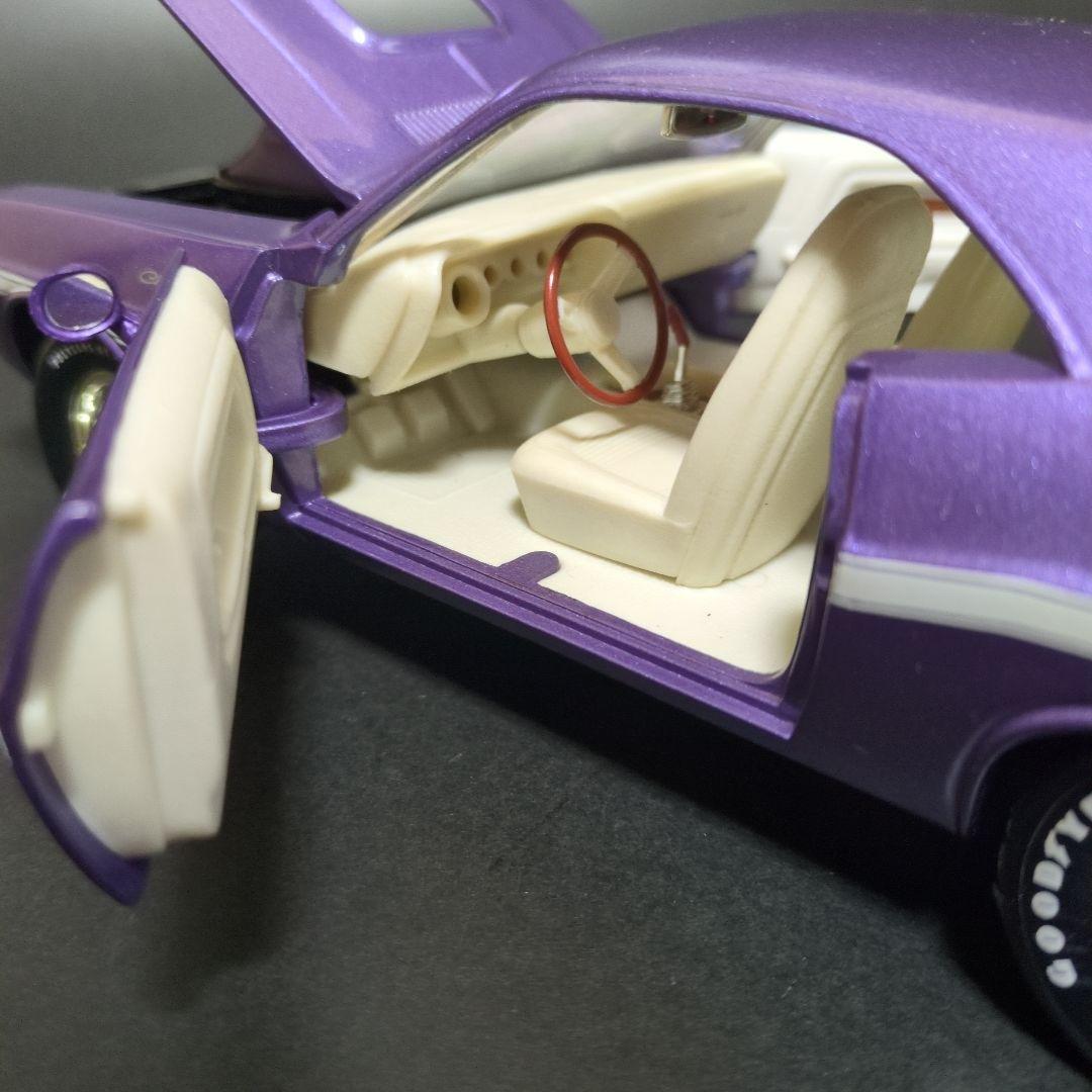 1/18ミニカー Dodge Challenger R/T 1970 - メルカリ