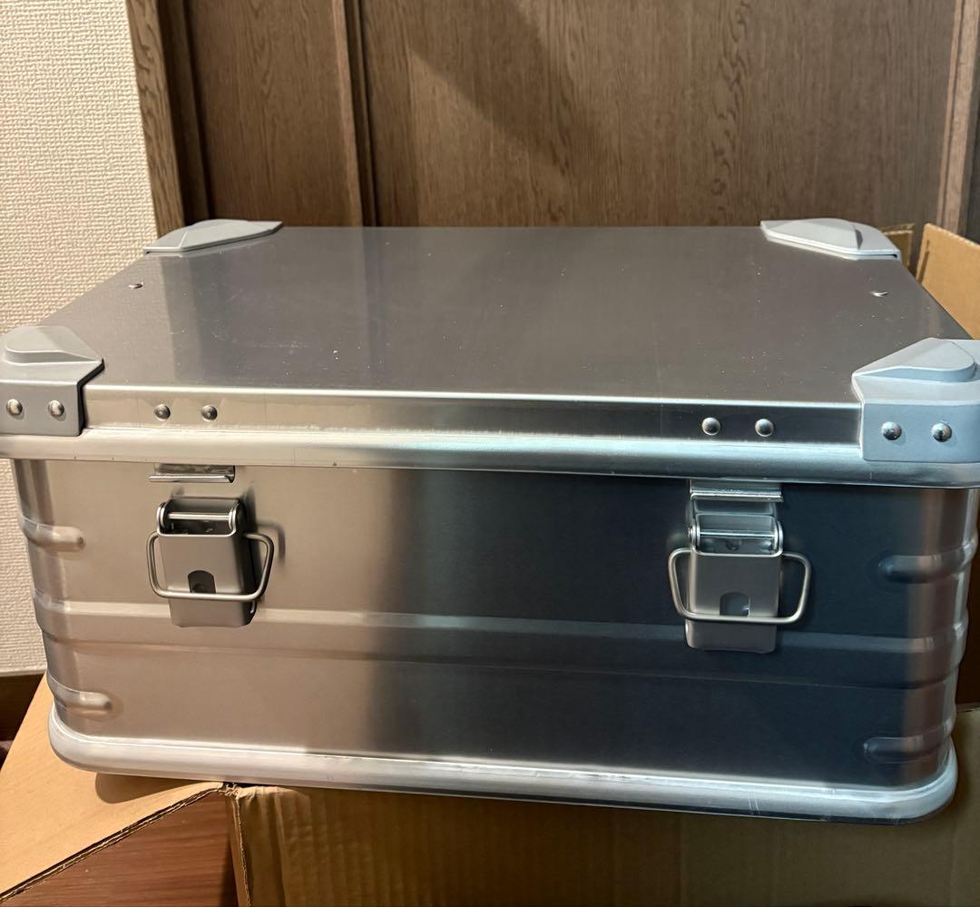 アルミコンテナ　キャンプ　アウトドア　新品 Amazon.co.jp: [ブルーニー] 特大 アルミ コンテナ ボックス 80L 高さ