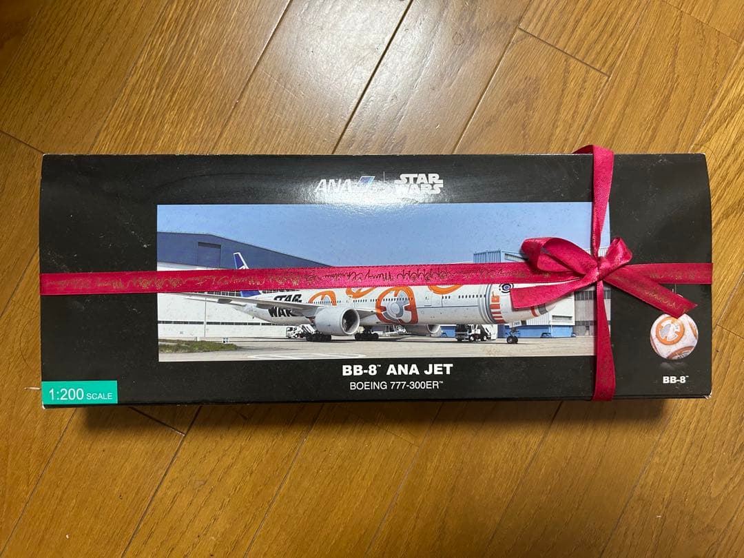 航空機・ヘリコプター 1/200 STAR WARS BB-8 ANA JET B777-300R ANA Boeing 777-300 (BB-8 - STAR WARS livery) | Aviation400 | 1:400