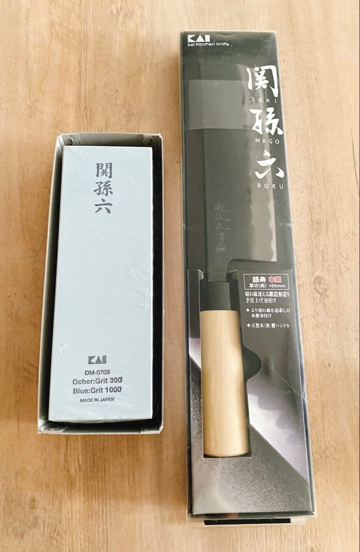 関孫六 菜切包丁（165mm）＋砥石セット 貝印 貝印 関孫六 10000CL 菜切り包丁 165mm AE5257 (包丁) 価格比較 - 価格.com
