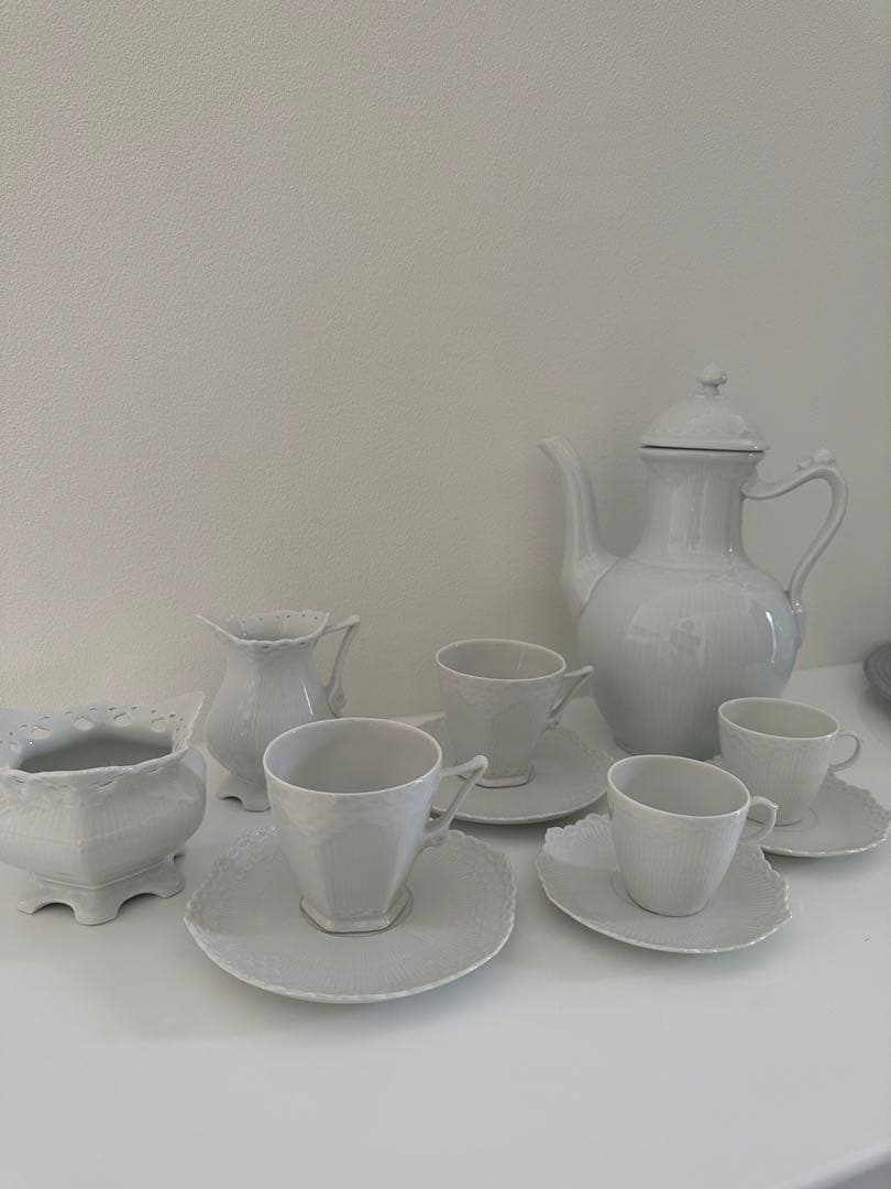 美品ロイヤルコペンハーゲン　ホワイトフルーテッド　フルレース　ハーフレース♡ Royal Copenhagen White Fluted Half Lace Tea Cup & Saucer