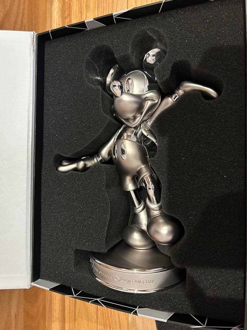D23 ディズニー　ミッキーマウス　フィギュア　シルバー　限定　非売品　2023 DISNEY (ディズニー) フィギュア クラウンver. ミッキーマウス