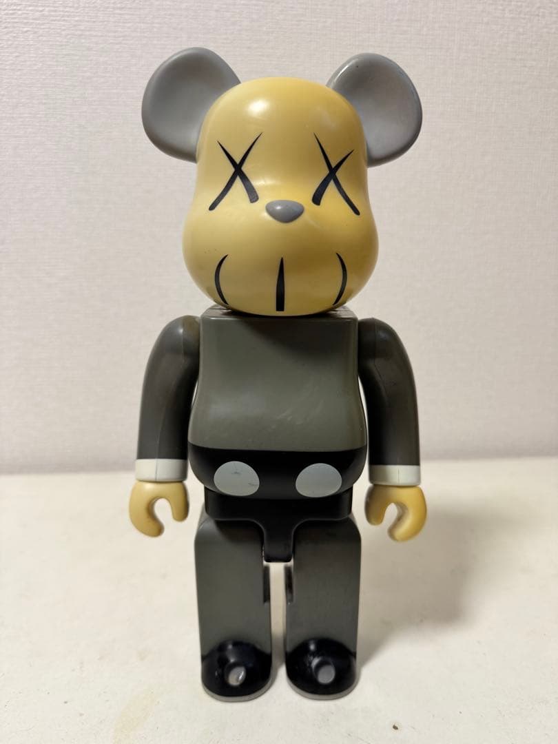正規品　KAWS BE@BRICK ベアブリック 400% カウズ 楽天市場】KAWS カウズ ×MEDICOM TOY BE＠RBRICK 400% COMPANION 人体